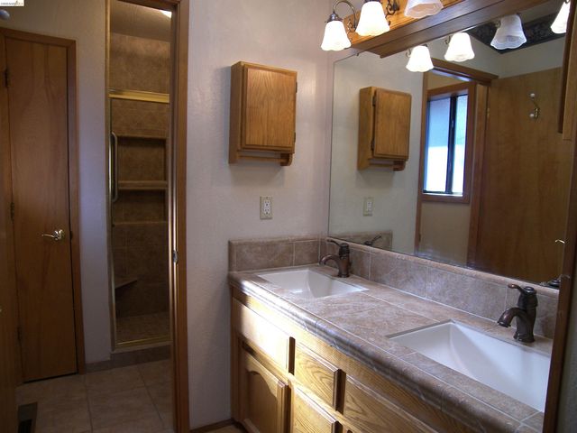 21076 Hillcroft Dr., Groveland, CA 95321