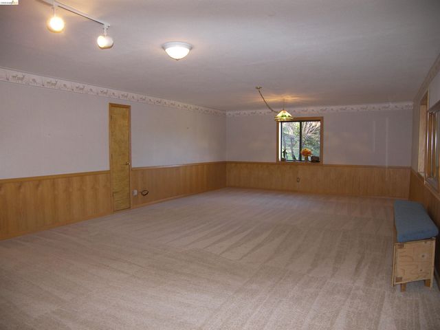 21076 Hillcroft Dr., Groveland, CA 95321