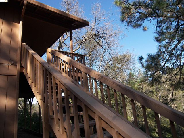 21076 Hillcroft Dr., Groveland, CA 95321