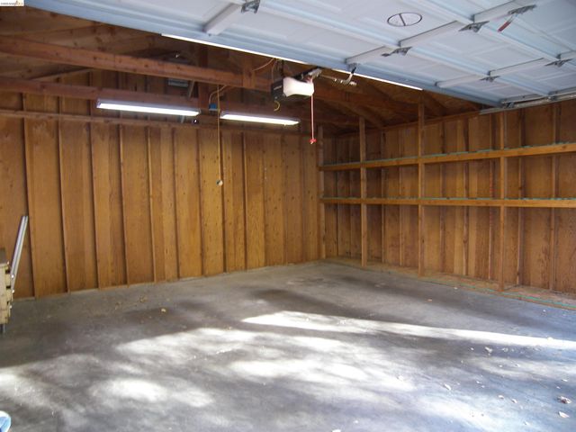 21076 Hillcroft Dr., Groveland, CA 95321