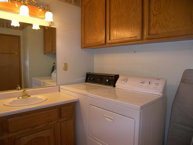 21076 Hillcroft Dr., Groveland, CA 95321