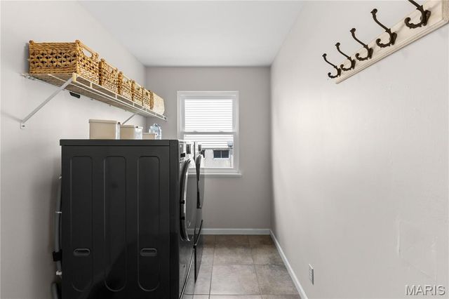 418 Fox Lair Drive, St Charles, MO 63303