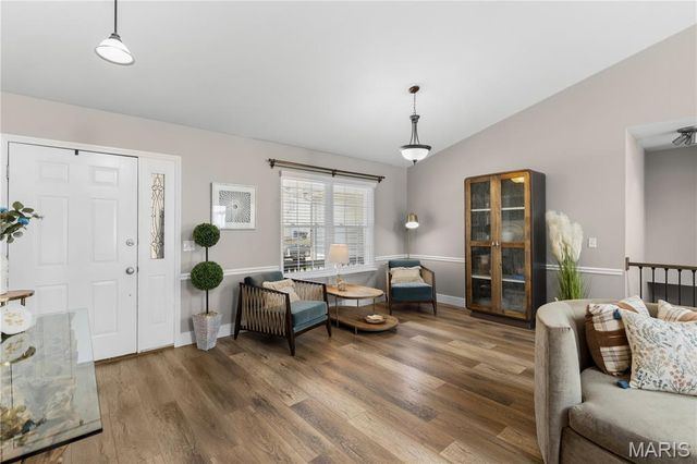418 Fox Lair Drive, St Charles, MO 63303