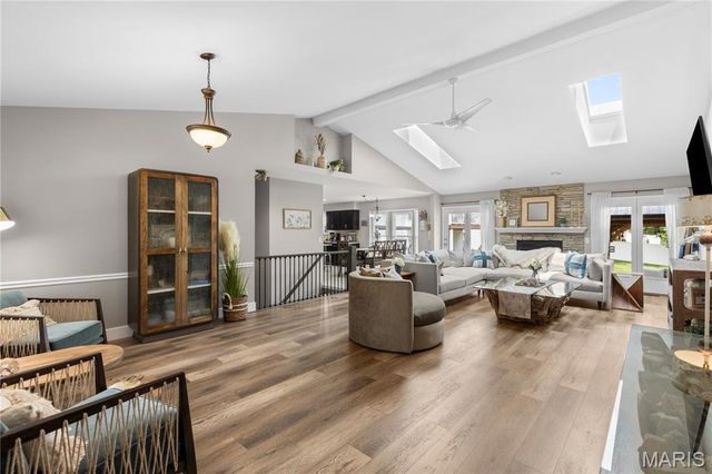 418 Fox Lair Drive, St Charles, MO 63303