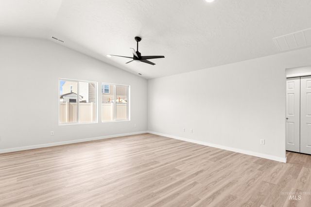 13736 Inman Ct, Caldwell, ID 83607