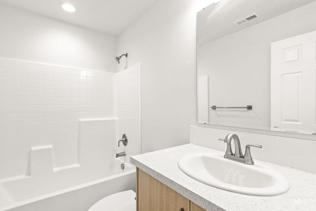 13736 Inman Ct, Caldwell, ID 83607