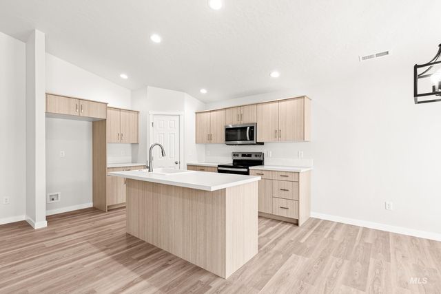 13736 Inman Ct, Caldwell, ID 83607