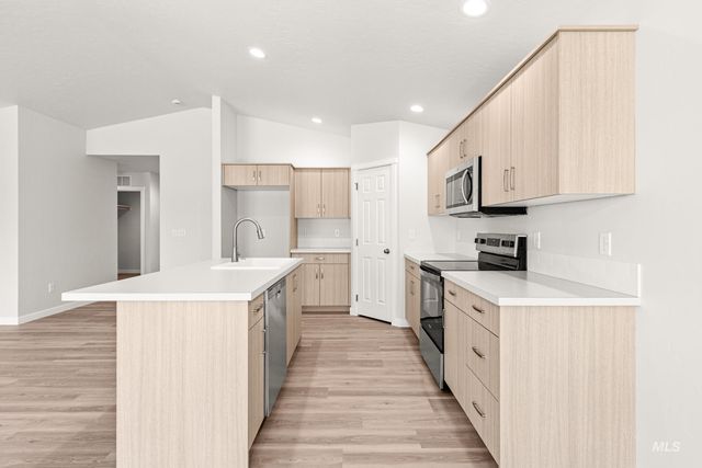 13736 Inman Ct, Caldwell, ID 83607