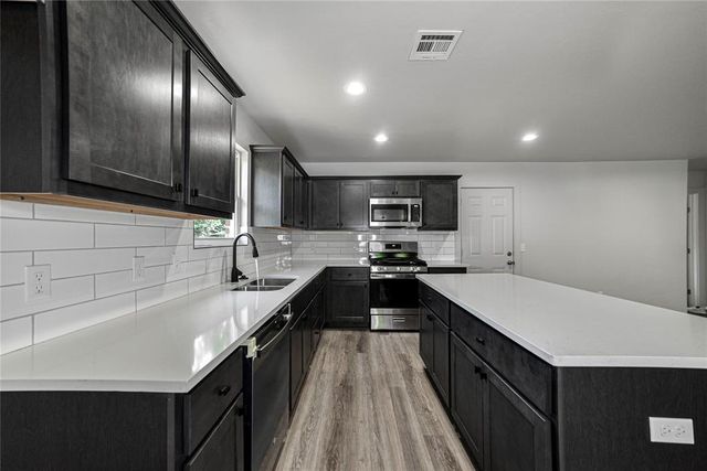 1417 Mallard Drive Drive, Del City, OK 73115