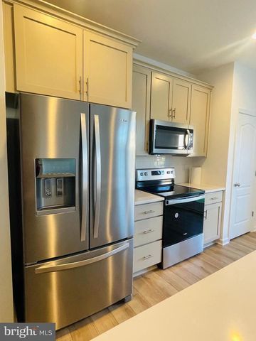 505 HILLSDALE PL, Martinsburg, WV 25403