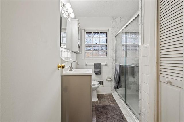 1590 Debbie SW Drive, Mableton, GA 30126