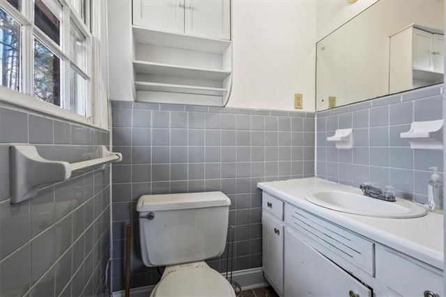 1590 Debbie SW Drive, Mableton, GA 30126