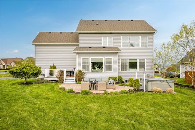 3916 Rileys Run, Canandaigua Town, NY 14424