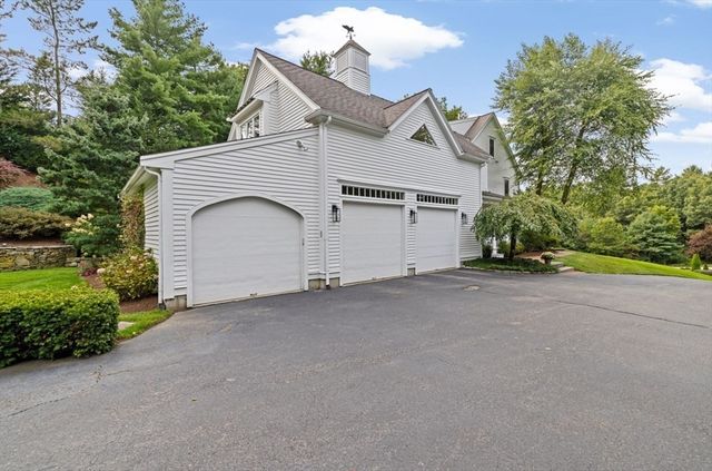 34 Canonchet Trl, Marshfield, MA 02050