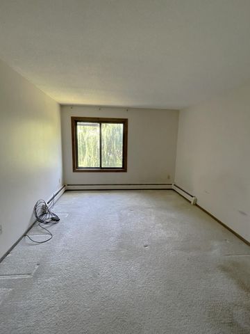 7500 Cahill Road 311C, Edina, MN 55439