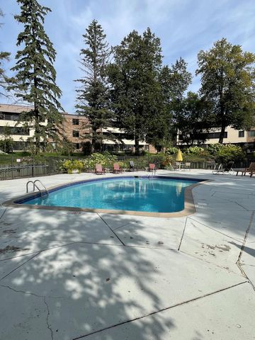 7500 Cahill Road 311C, Edina, MN 55439