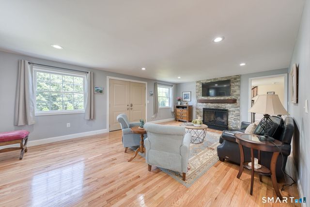 268 Toll Gate Road, Glastonbury, CT 06073