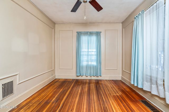 18 Fairlawn Avenue, Albany, NY 12203