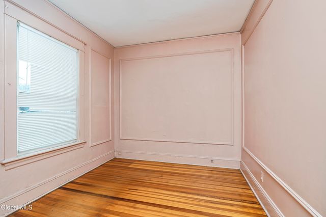 18 Fairlawn Avenue, Albany, NY 12203