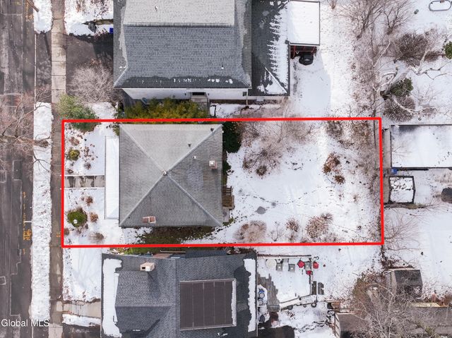 18 Fairlawn Avenue, Albany, NY 12203