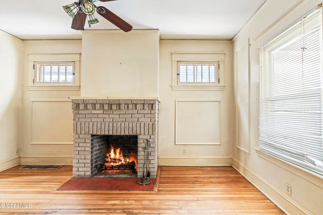 18 Fairlawn Avenue, Albany, NY 12203