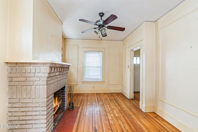 18 Fairlawn Avenue, Albany, NY 12203