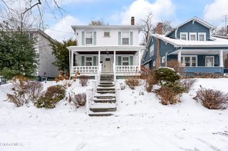 18 Fairlawn Avenue, Albany, NY 12203