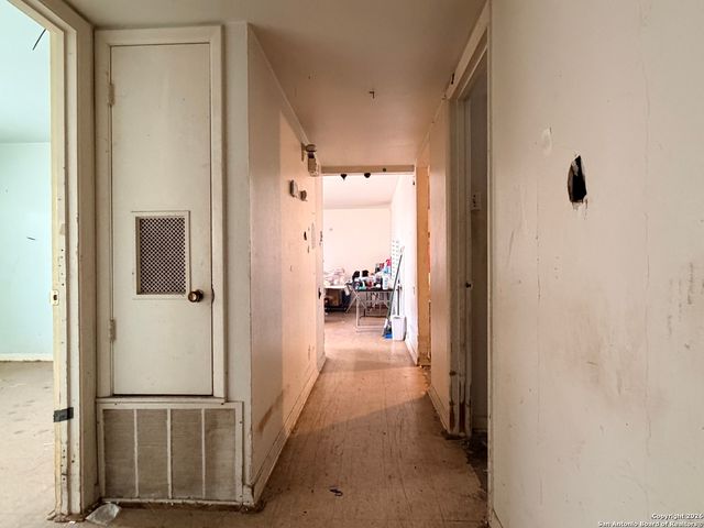 4827 Newcome, San Antonio, TX 78229