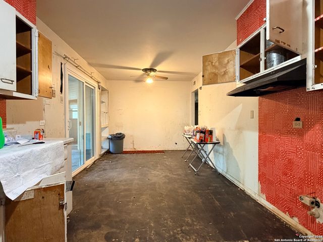 4827 Newcome, San Antonio, TX 78229