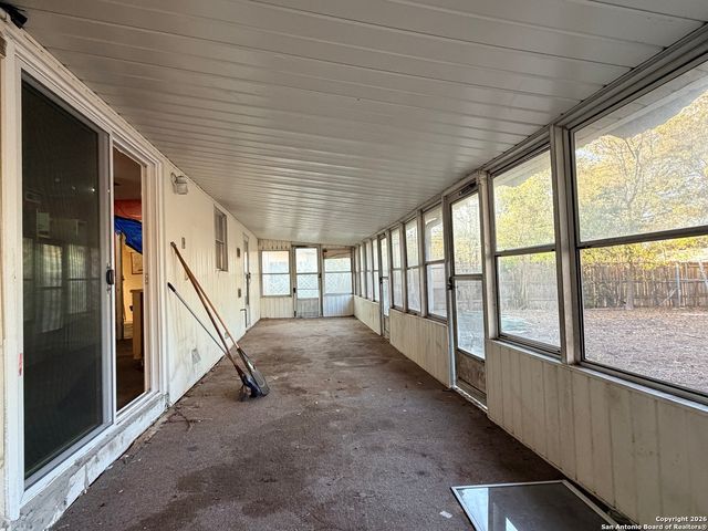 4827 Newcome, San Antonio, TX 78229