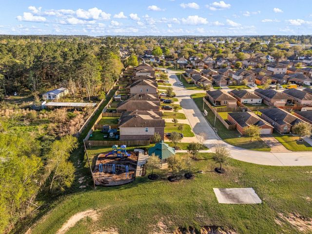 12050 Quartersawn Lane, Pinehurst, TX 77362