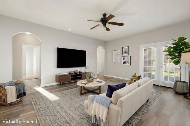 12050 Quartersawn Lane, Pinehurst, TX 77362