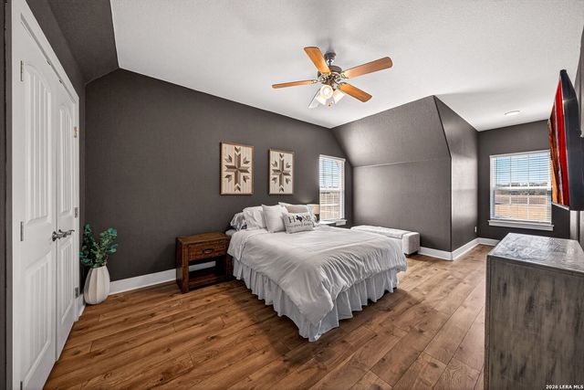 932 County Road 761, Devine, TX 78016