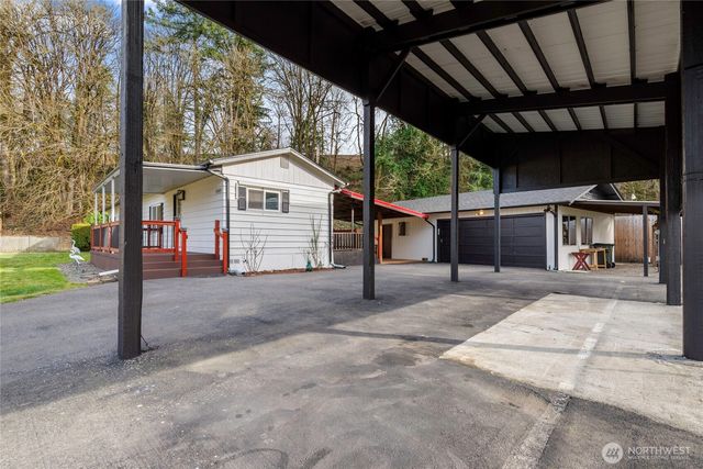 11533 Fleetwood Court SE, Olympia, WA 98513