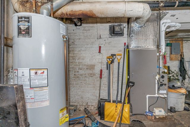 197 Market St, Lowell, MA 01852