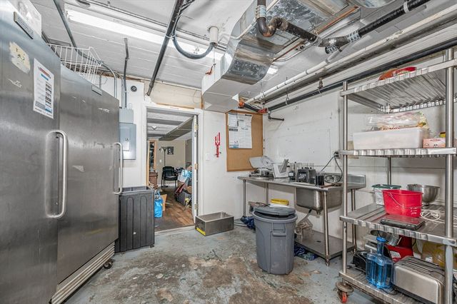 197 Market St, Lowell, MA 01852