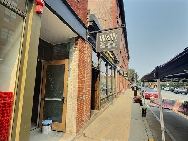 197 Market St, Lowell, MA 01852