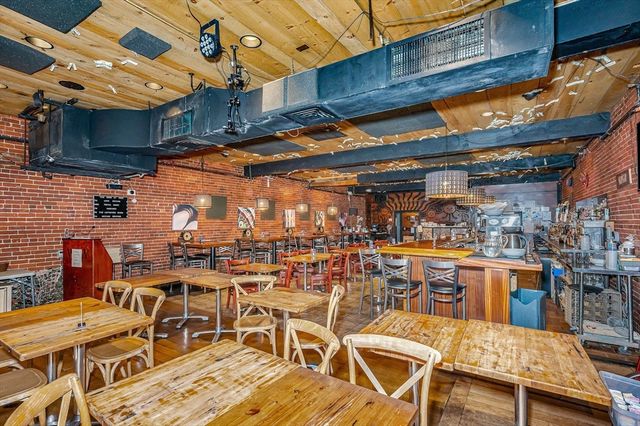 197 Market St, Lowell, MA 01852