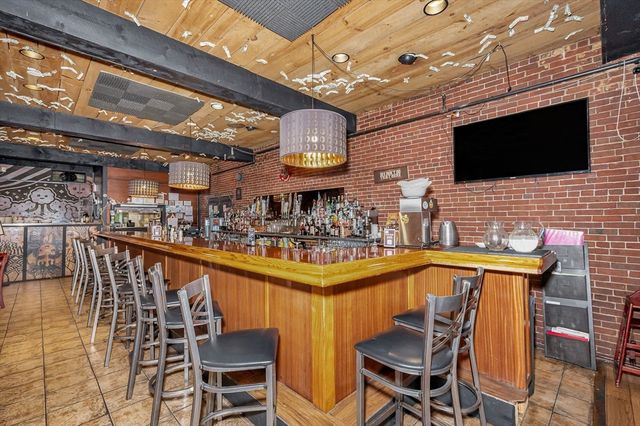 197 Market St, Lowell, MA 01852