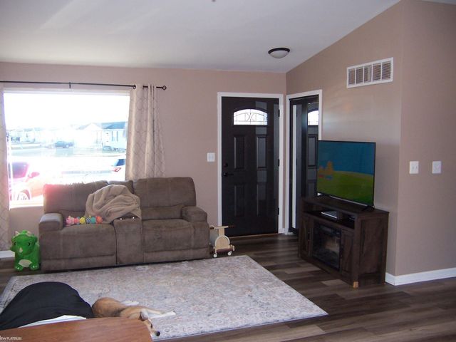 1255 Quain Lane, Port Huron, MI 48060