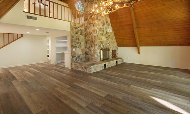 569 Rs County Road 3446, Emory, TX 75440