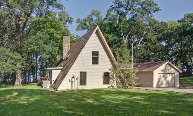 569 Rs County Road 3446, Emory, TX 75440