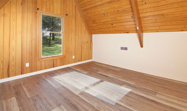 569 Rs County Road 3446, Emory, TX 75440