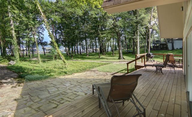 569 Rs County Road 3446, Emory, TX 75440