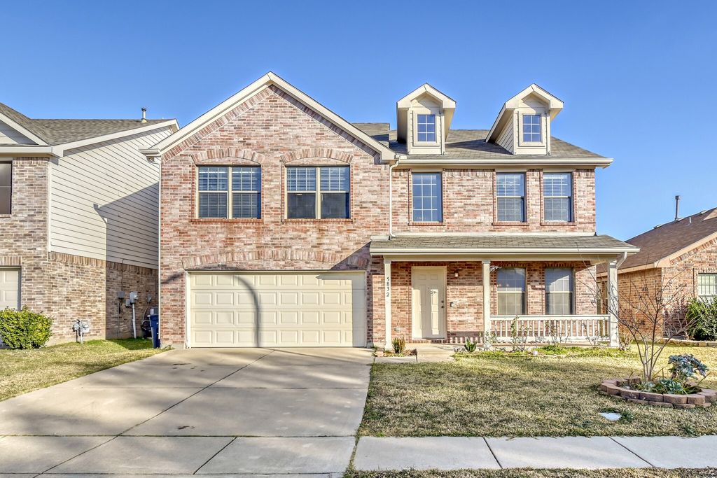 5832 Arena Circle, Fort Worth, TX 76179