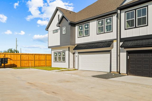 6702 Metro Village Blvd 53, Houston, TX 77083