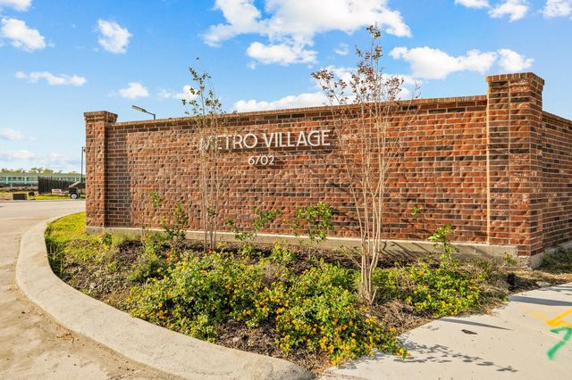 6702 Metro Village Blvd 53, Houston, TX 77083