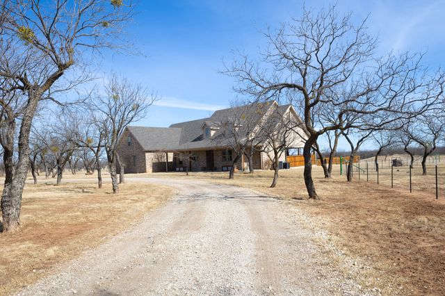 213 Crooked Creek Road, Abilene, TX 79602