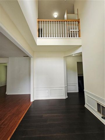 2260 Eagle Nest Bluff, Lawrenceville, GA 30044