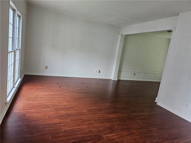 2260 Eagle Nest Bluff, Lawrenceville, GA 30044